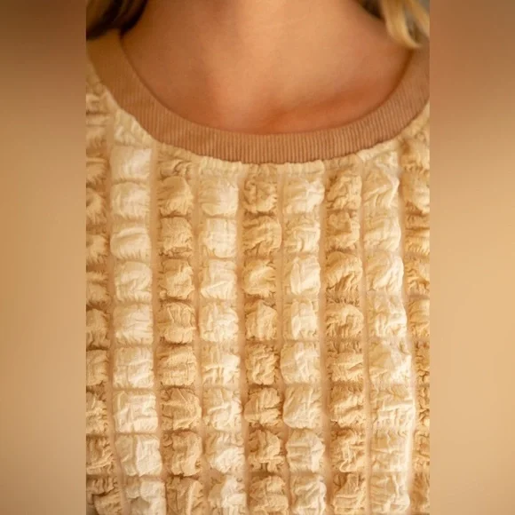 VOY puff textured blouse in beige tan cream short sleeve Large fun unique new - Picture 4 of 14